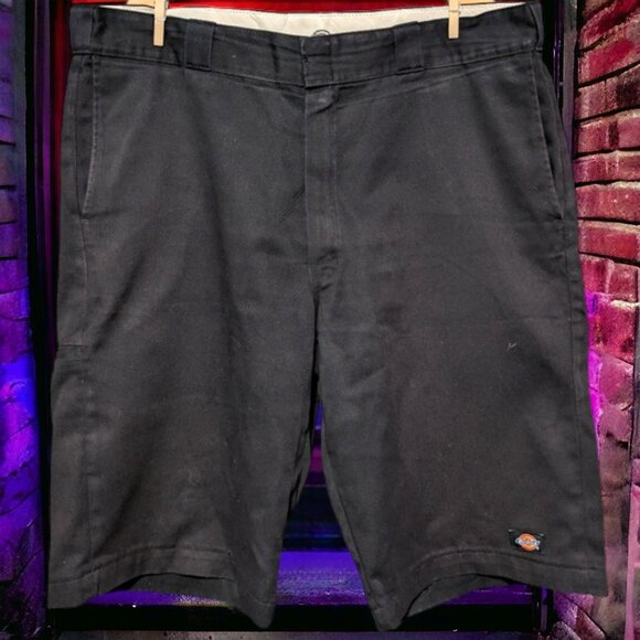 Dickies Relaxed Fit Work Shorts, 40w - Picture 1 of 3